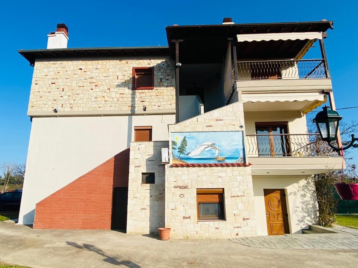 Caryatis Ntoridis Studios & Apartments In Afitos Exterior photo