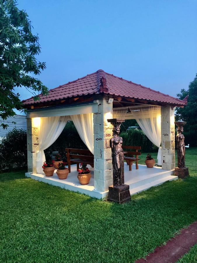 Caryatis Ntoridis Studios & Apartments In Afitos Exterior photo